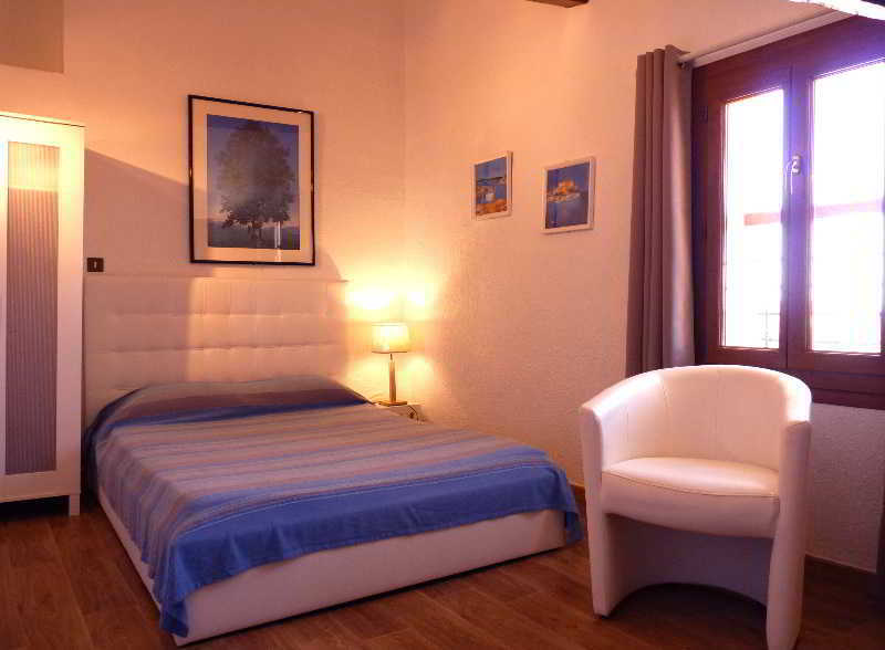 Hôtel Du Soleil Hyères Eksteriør billede