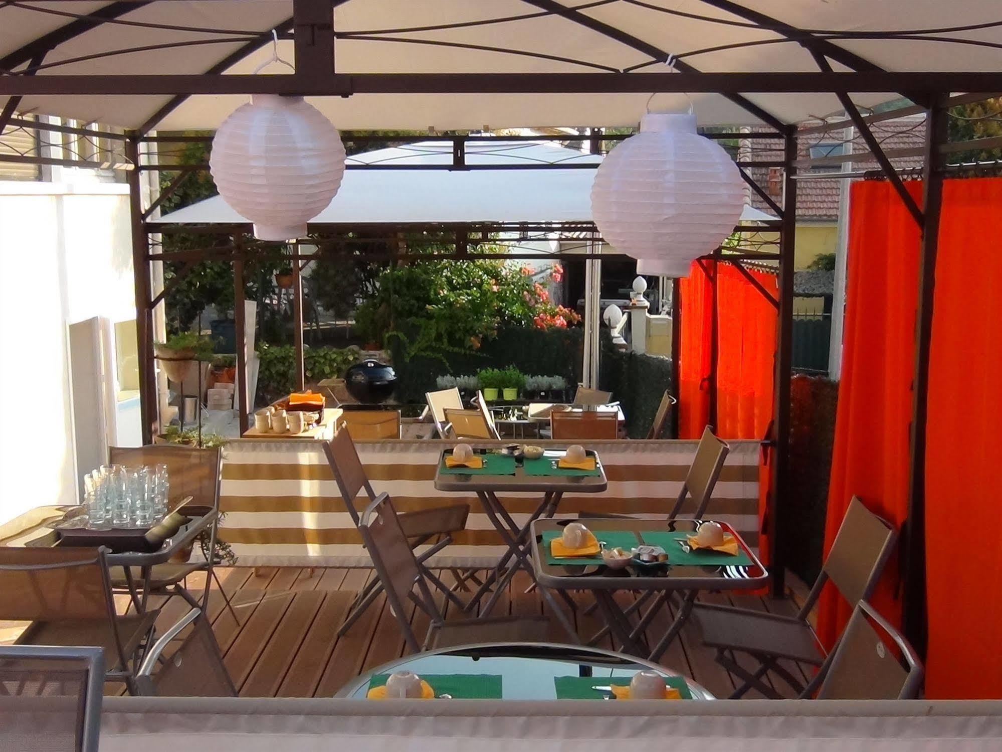 Hôtel Du Soleil Hyères Eksteriør billede